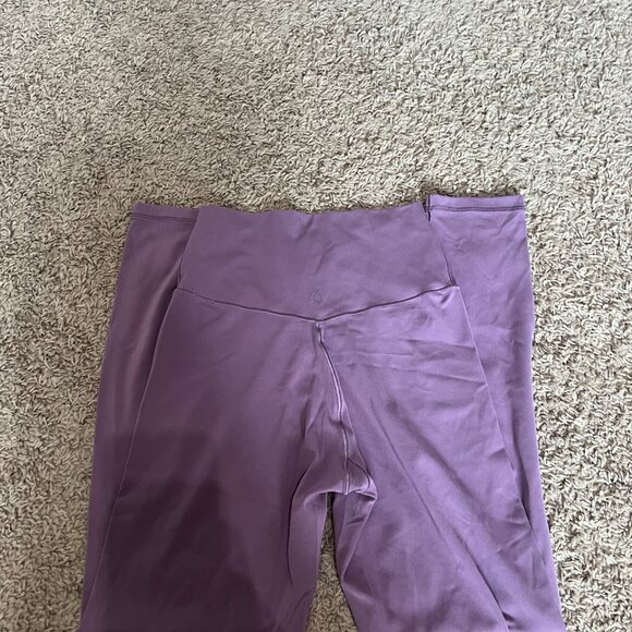 Offline by Aerie Crossover 7/8 Length High-Rise Leggings - Picture 2 of 3